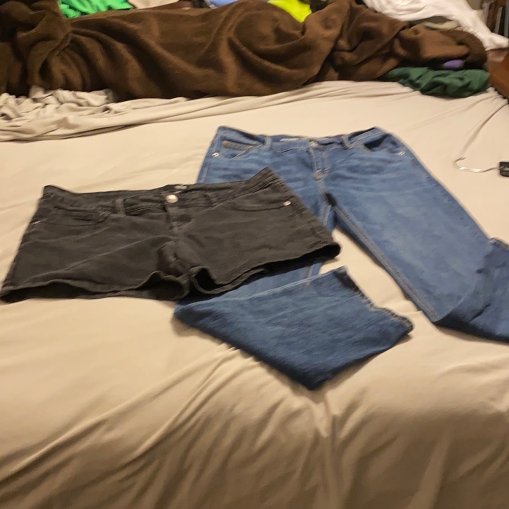 Old navy blue Jean size 10 black blue Jean shorts
